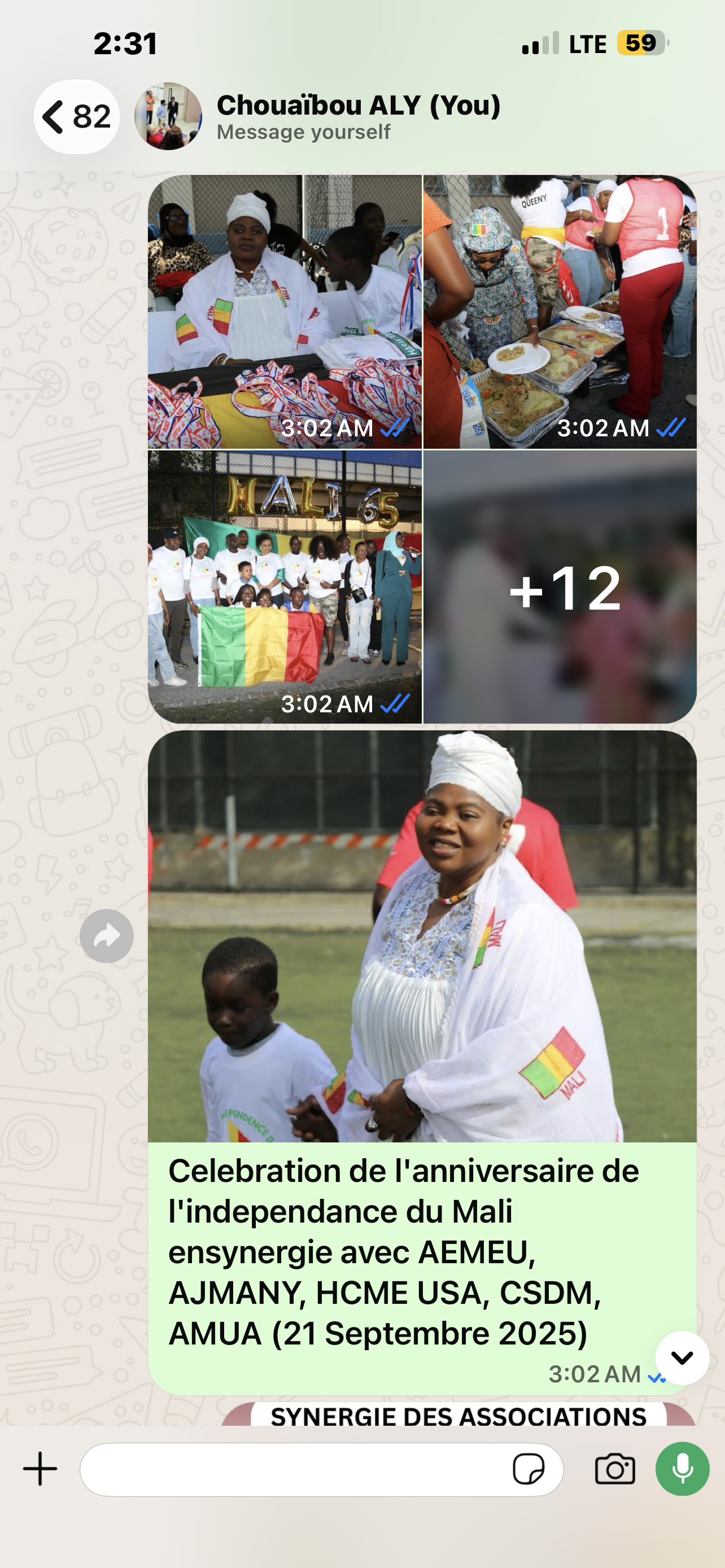 Photo de groupe avec le drapeau malien lors de la célébration de l’indépendance